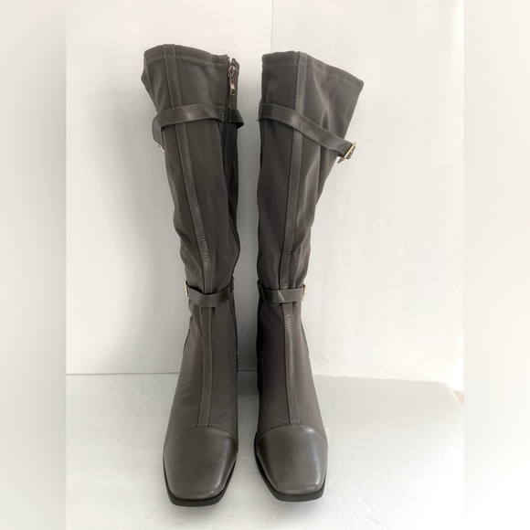 Journee Collection Gaibree Riding Knee-High Chunky Heel Gray Boots Size 11WC NIB - Picture 6 of 7